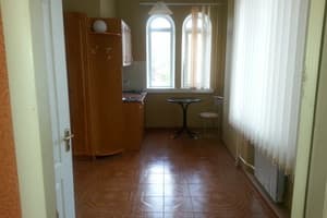 Гостинний двір Апартаменти. Стандарт двомісний  з балконом  в гостьовому будинку 1