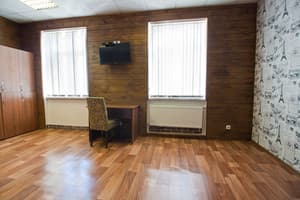 Хостел Центр . Місце у загальному 10-місному номері  4