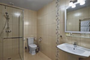 Готель Fenix Town. Стандарт двомісний Twin 3
