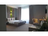HIDE PARK HOTEL 18
