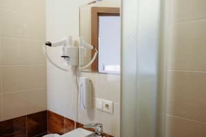 Отель Хутір. Стандарт двухместный с раздельными кроватями 7