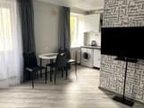 Lux Apartments вул. Замостянська 1