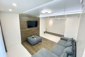 СВЕТ ЕСТЬ ВСЕГДА!
Лучшая трёхкомнатная квартира в центре 2