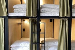 Хостел Trend House Hostel. Місце у чоловічому 18-місному номері  6