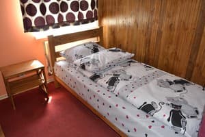Хостел Vip Hostel. Місце у загальному 8-місному номері  1